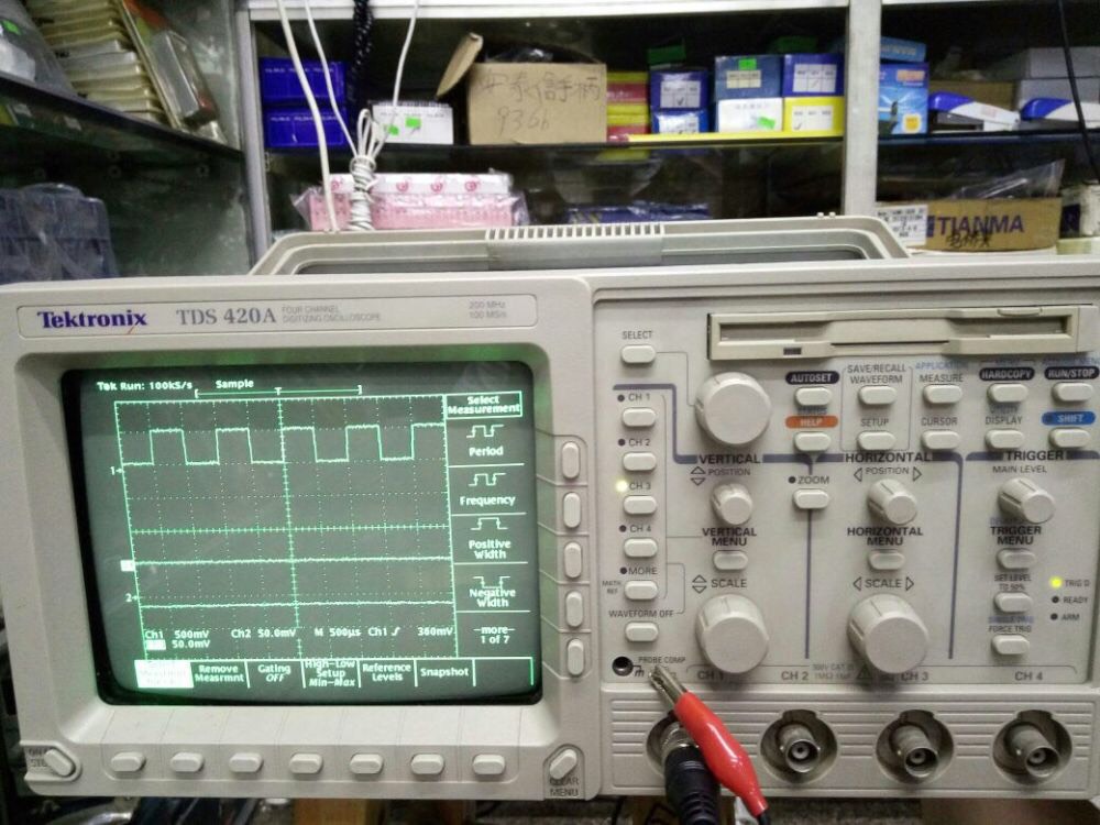 Ossilloscope Tektronix TDS 420A 200 MHz 4 Chanel