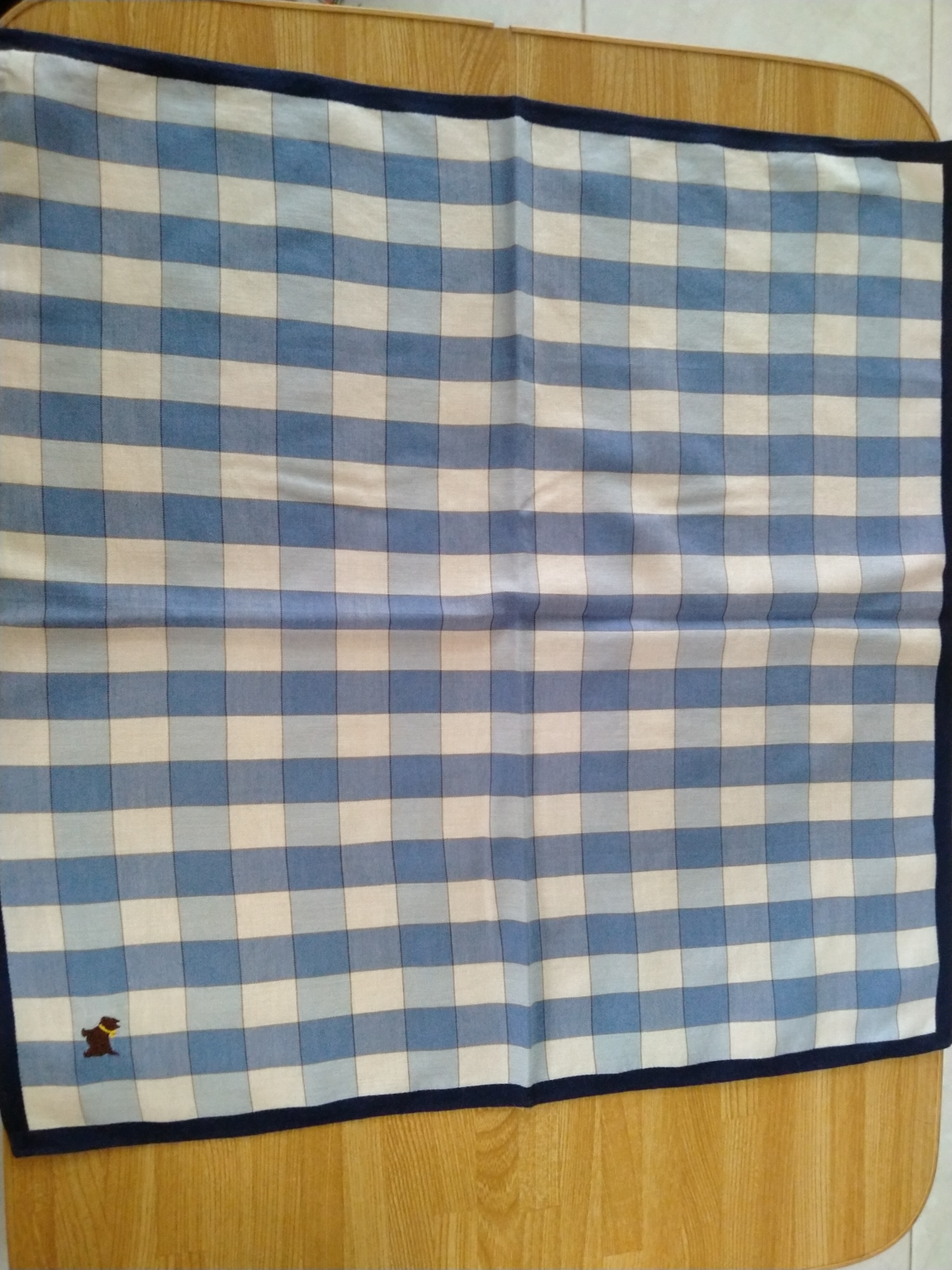 ผ้าเช็ดหน้าHallmark มือ2