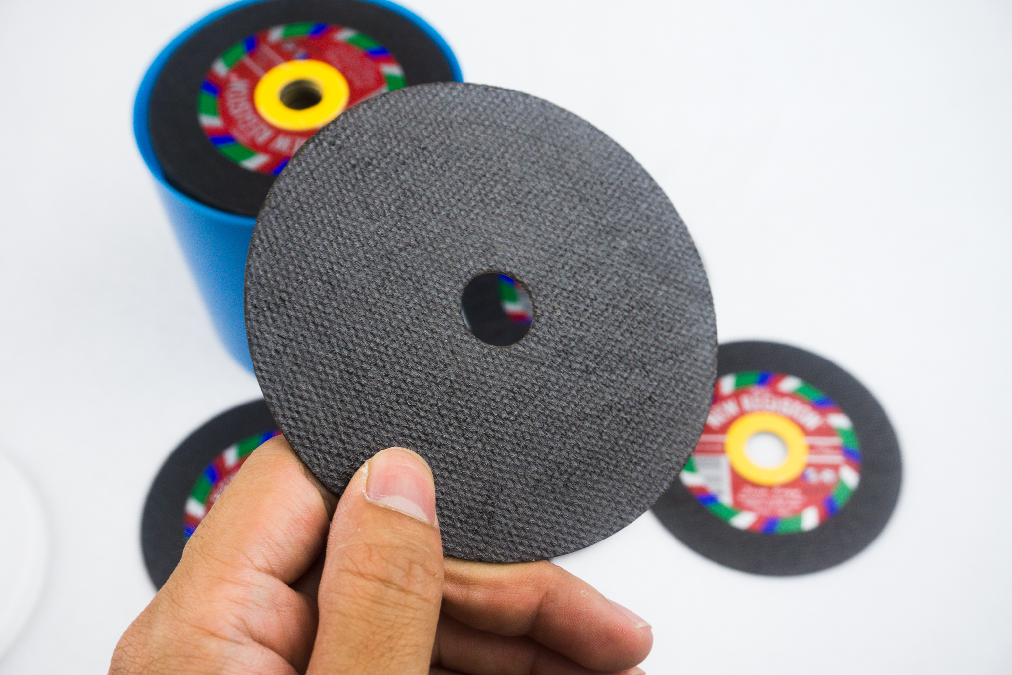 ใบไฟเบอร์ตัดเหล็ก ยี่ห้อ NRS 4 นิ้ว หนา 1 มิล ของแท้ 100% ขายปลีกส่ง ราคาถูก