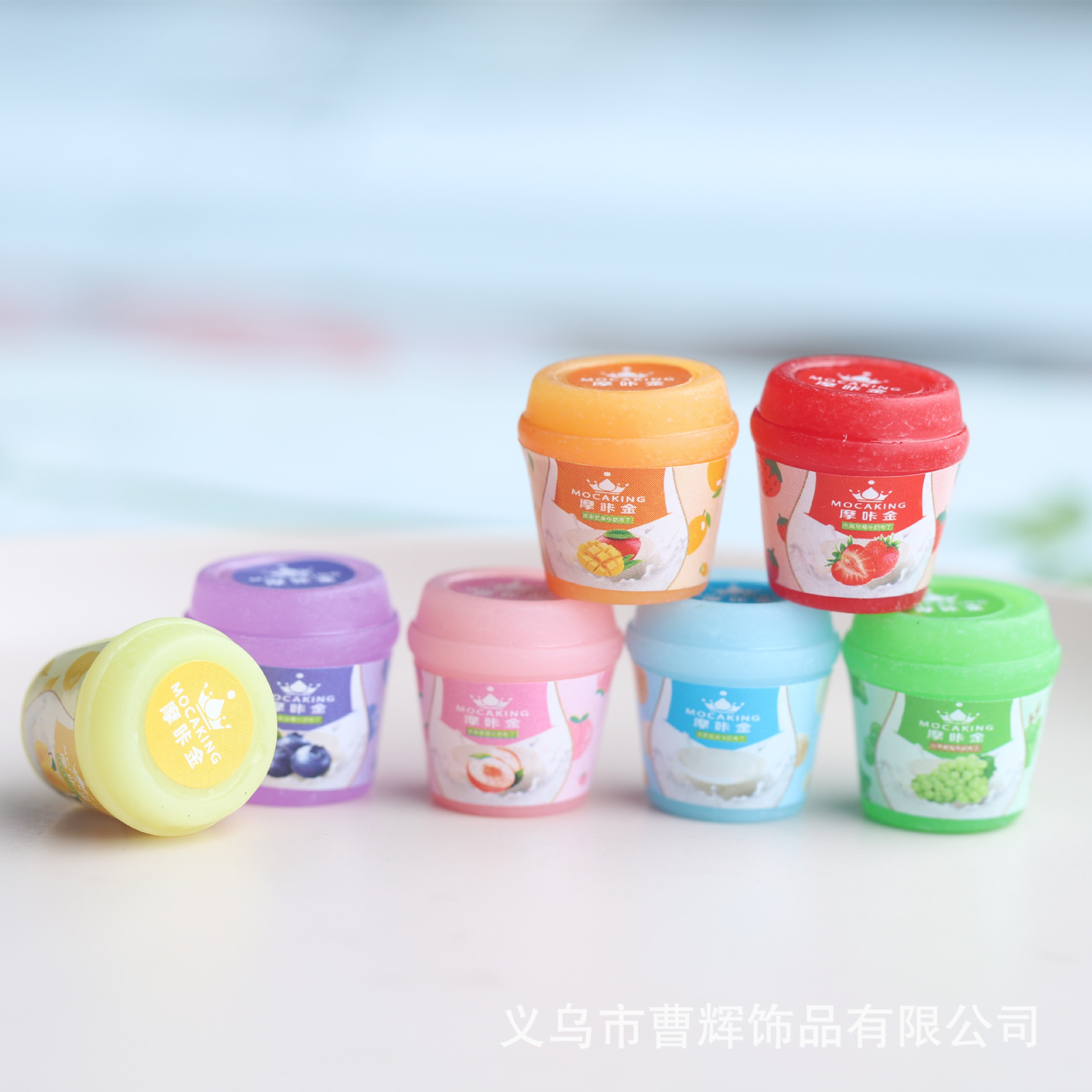 ไอศครีมจิ๋วจำลองหลากสีสำหรับDIY อาหารและเล่นอุปกรณ์เรซินผู้ผลิตขวดไวน์จำลองขวดเล็กกล่องโยเกิร์ตฟรุ๊ตตี้