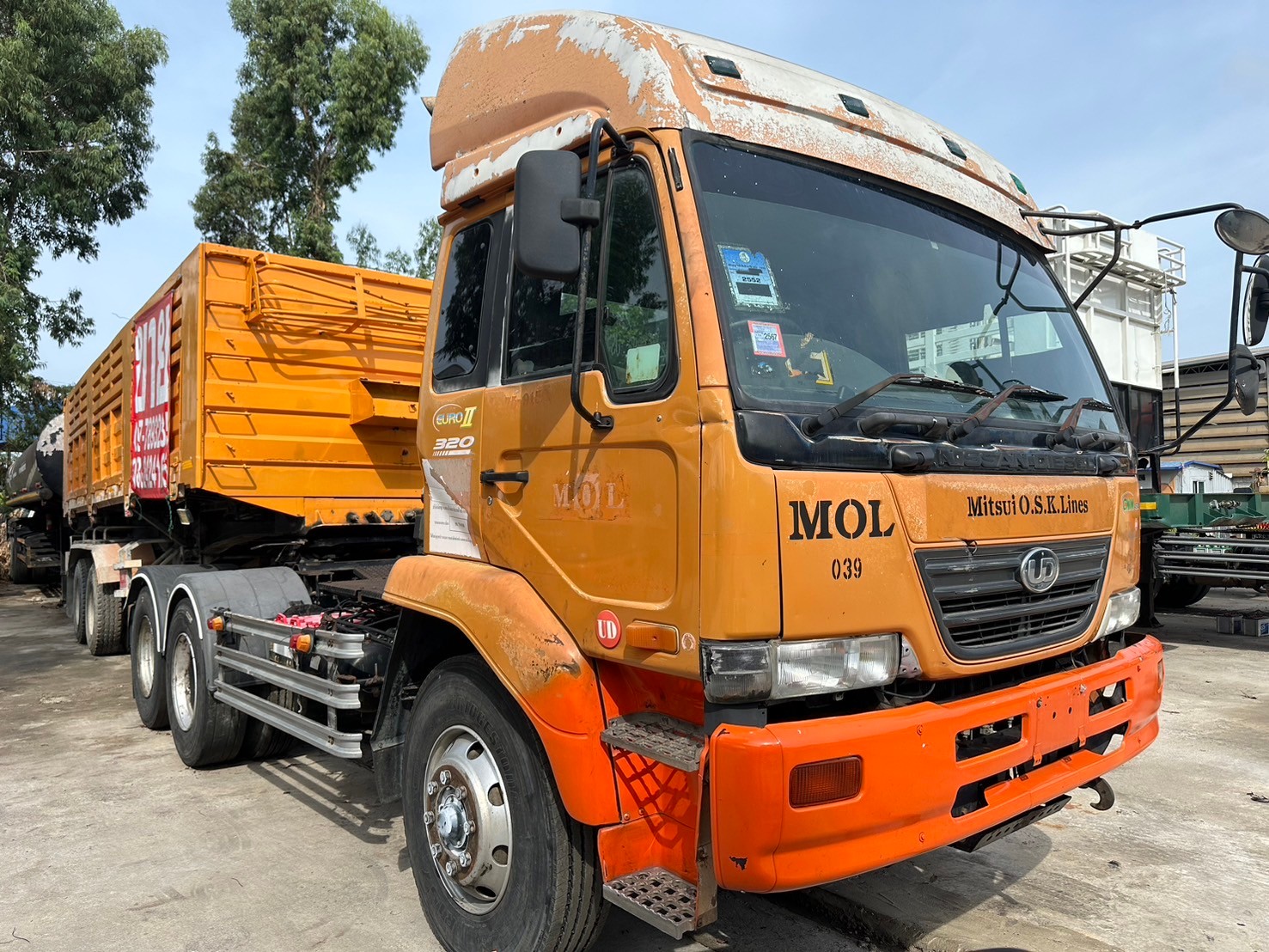 10ล้อหัวลากนิสสันยูดี 320 แรงม้าปี2547ตามสภาพหรือเก็บงาน480000-700000 💥2คัน💥 480,000สดคันB