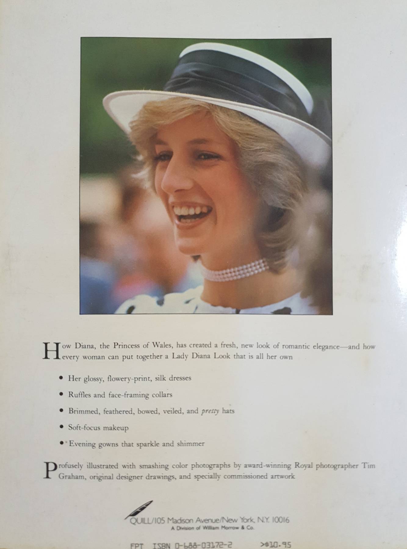 The Diana Look The Princess Diana Fashion Book by Sue James | Paperback
