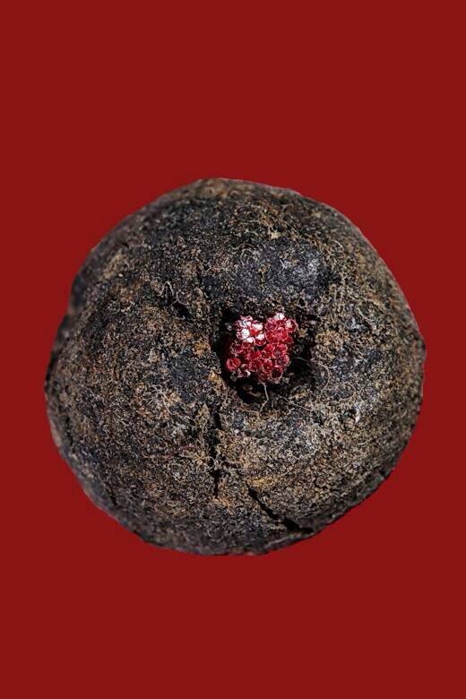 เม็ดประคำหลวงปู่่ทิม ยุคแรก เอ็นแดง สวยมากครับ