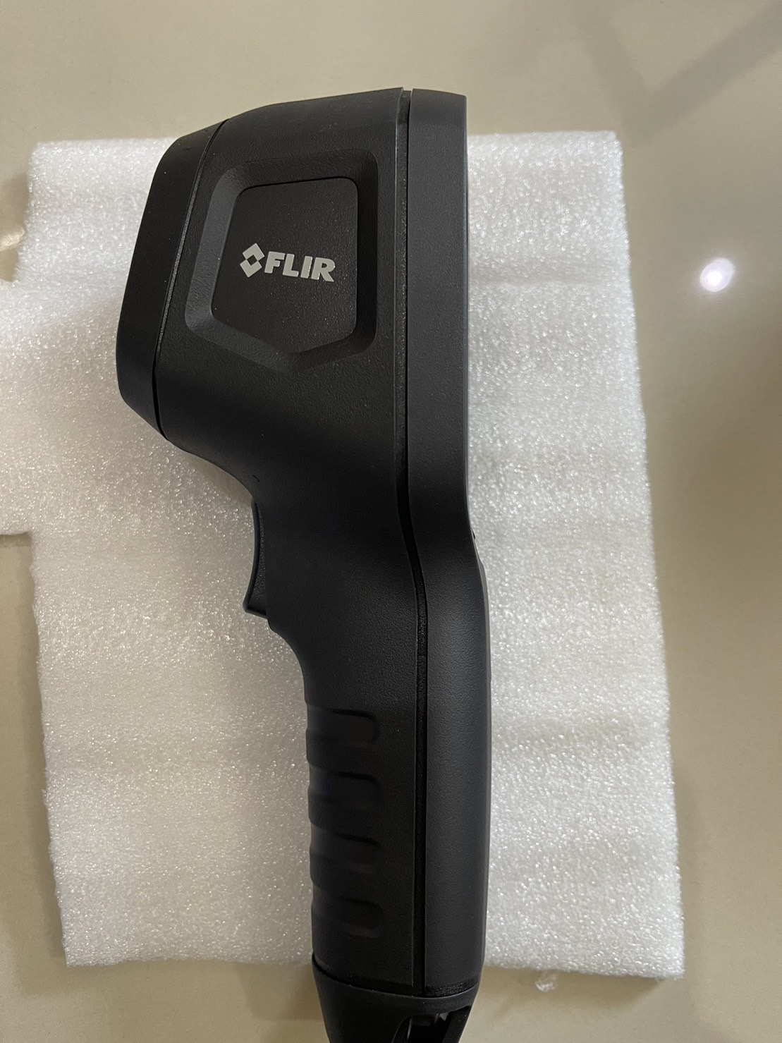 กล้องถ่ายภาพความร้อน FLIR TG165-X
