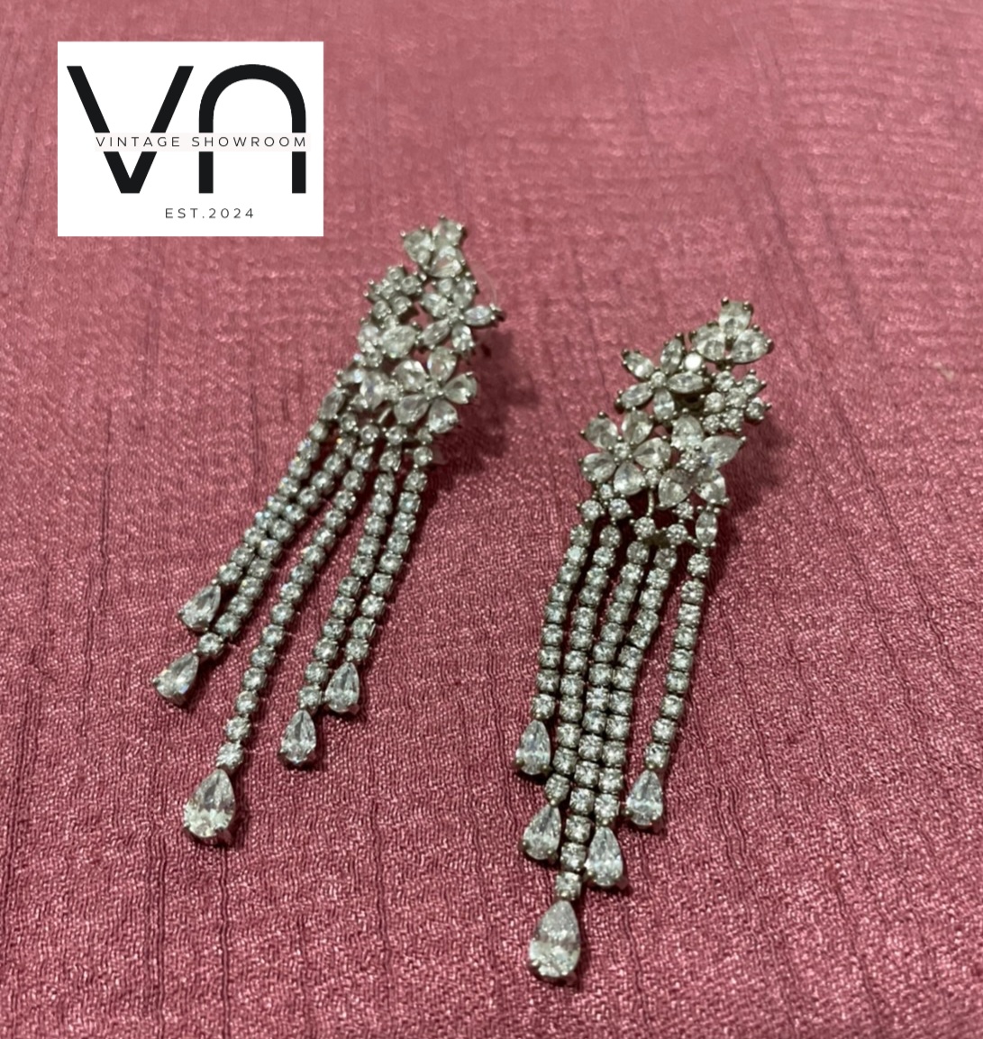 J00015 ต่างหูวินเทจ Vintage Earrings