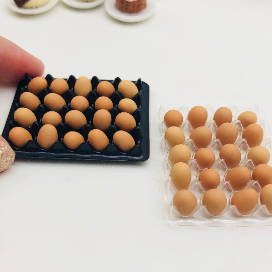 Miniature Eggs within black tray (Non stick with tray)