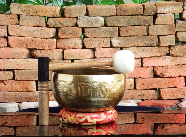 ขันทิเบต(ทองเหลือง) Tibetan Singing Bowl งานทำมือโดยช่างฝีมือชาวเนปาล (19 cm.)