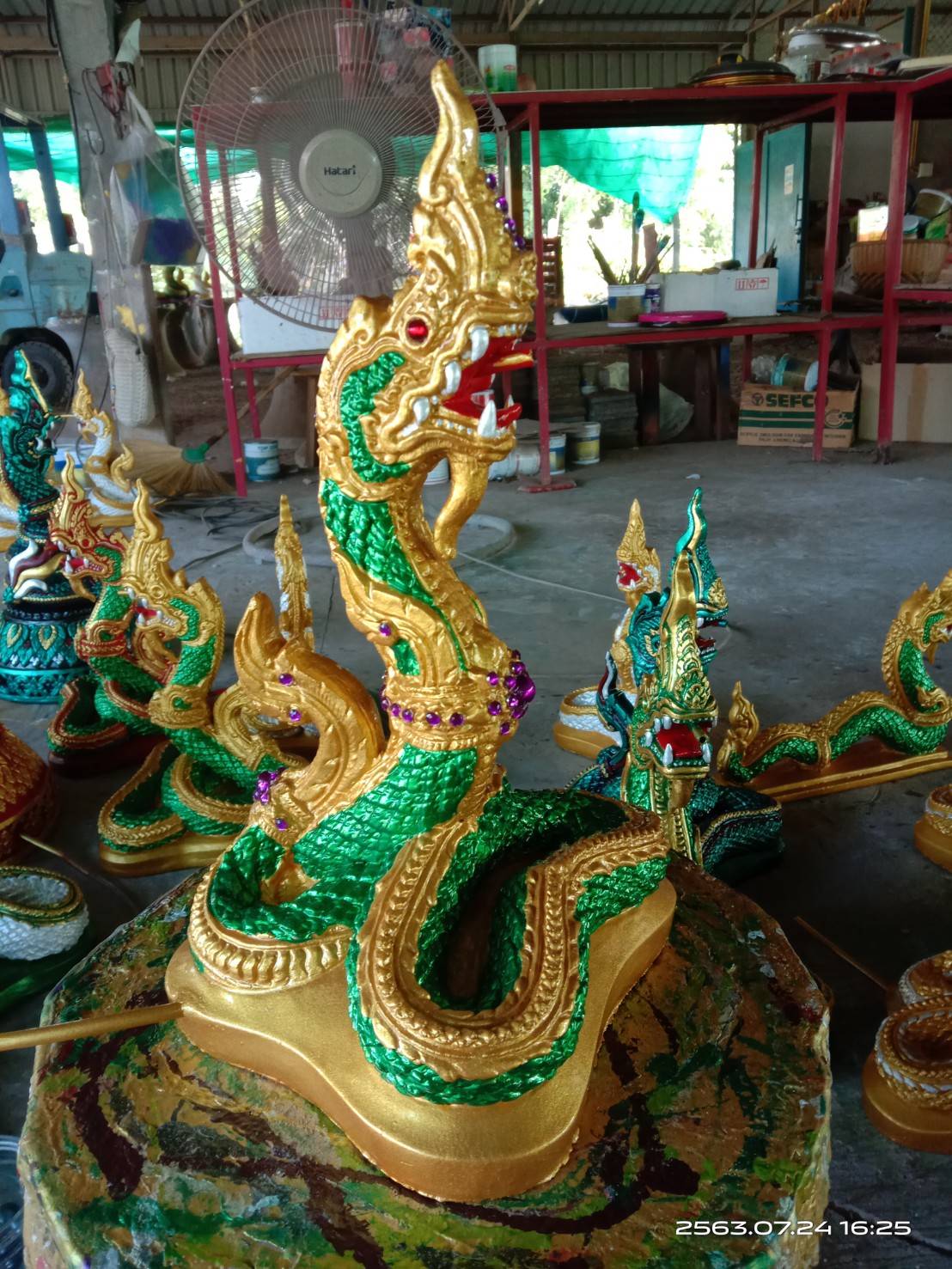 พญานาค สีเขียวทอง รุ่นกวักทรัพย์