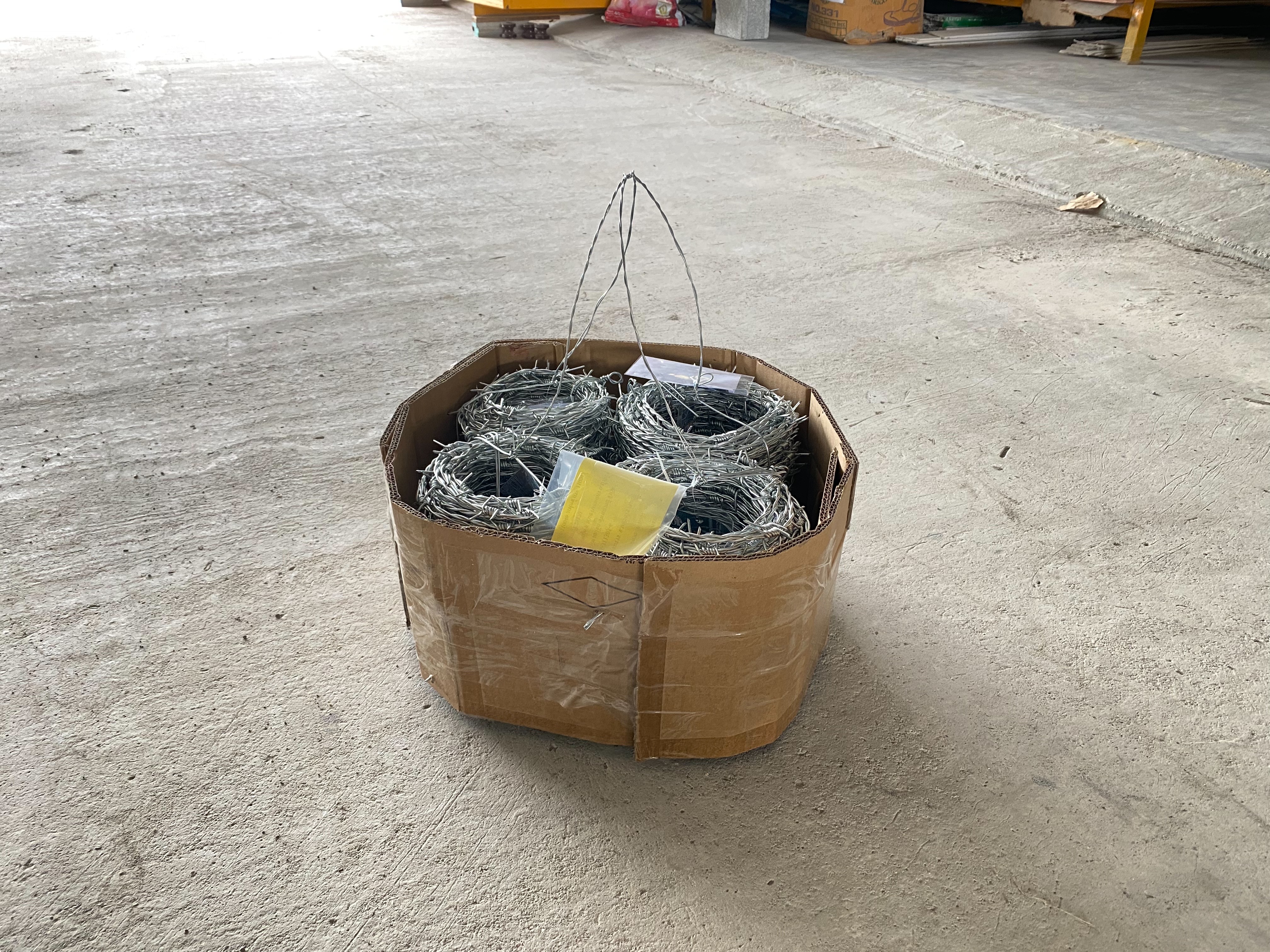 ลวดหนาม KingsMan ยาว 60 เมตร ลวด2.0mm เบอร์#14 ขดละ 5 kg ชุบกัลวาไนซ์กันสนิม [ขายปลีก/ส่ง]