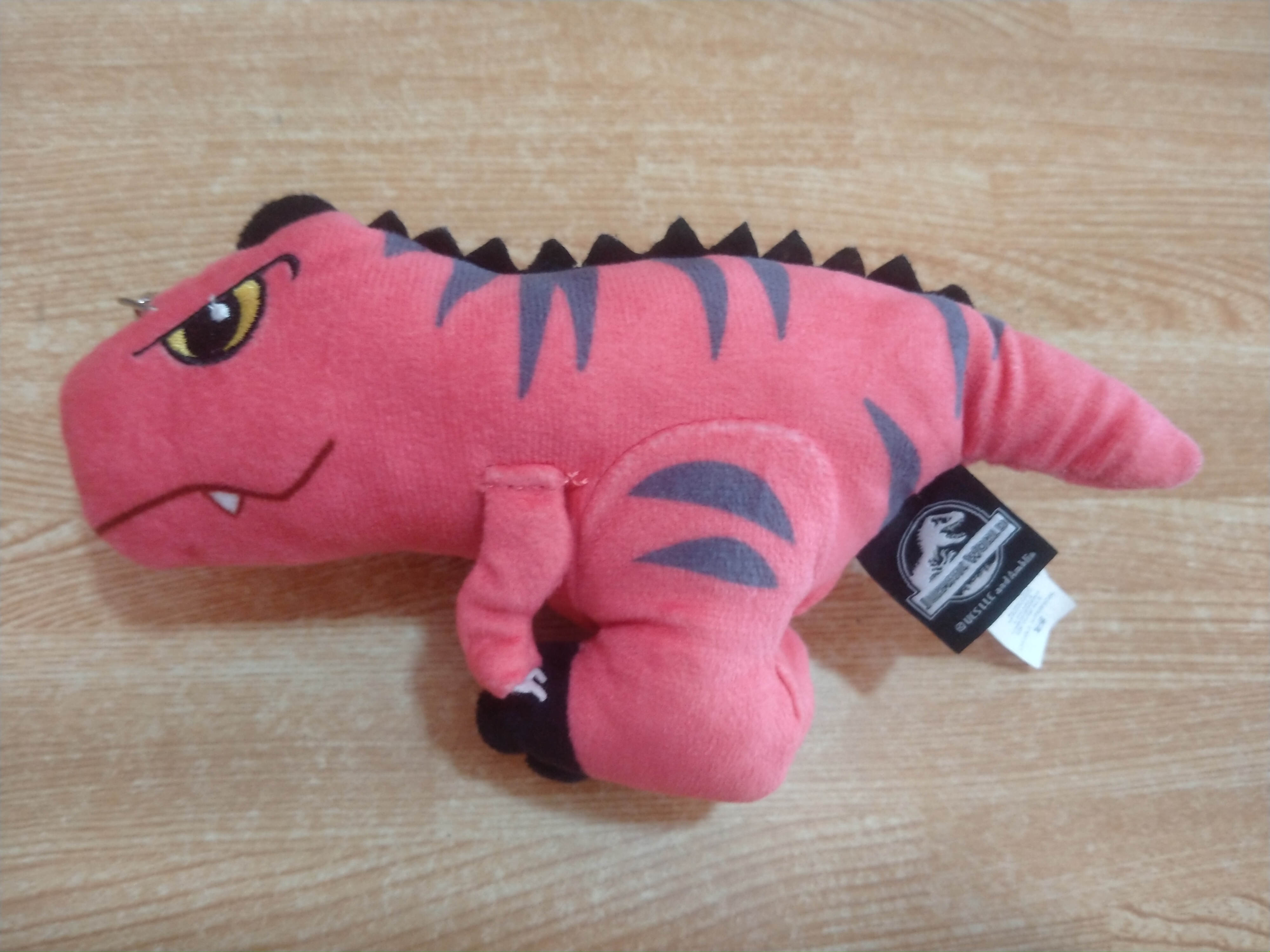 พวงกุญแจตุ๊กตาผ้าพลัมCarnotaurus