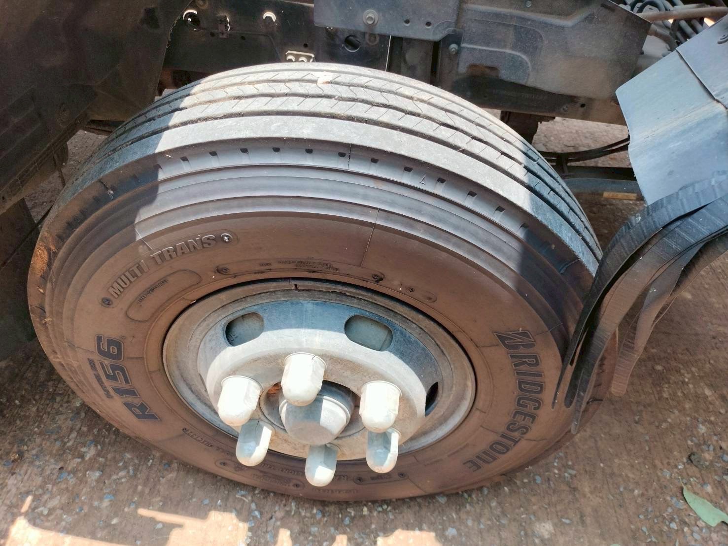 6ล้อIsuzu FRR190ตู้แห้งปี58 เงินสด595000