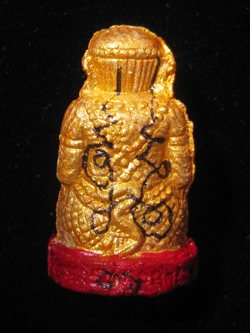 (06) หนุมานชมภูนุช ทาทองฐานแดง ตะกรุดทอง มีจาร แจกกรรมการ ปลุกเสก 5 พิธี ตั้งแต่ปี 2543-2544