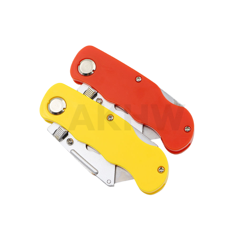 มีดคัตเตอร์ อเนกประสงค์ ยี่ห้อ KingsMan รุ่นงานหนัก แถมใบมีด 5 ใบ คละสี [ขายปลีก/ส่ง]