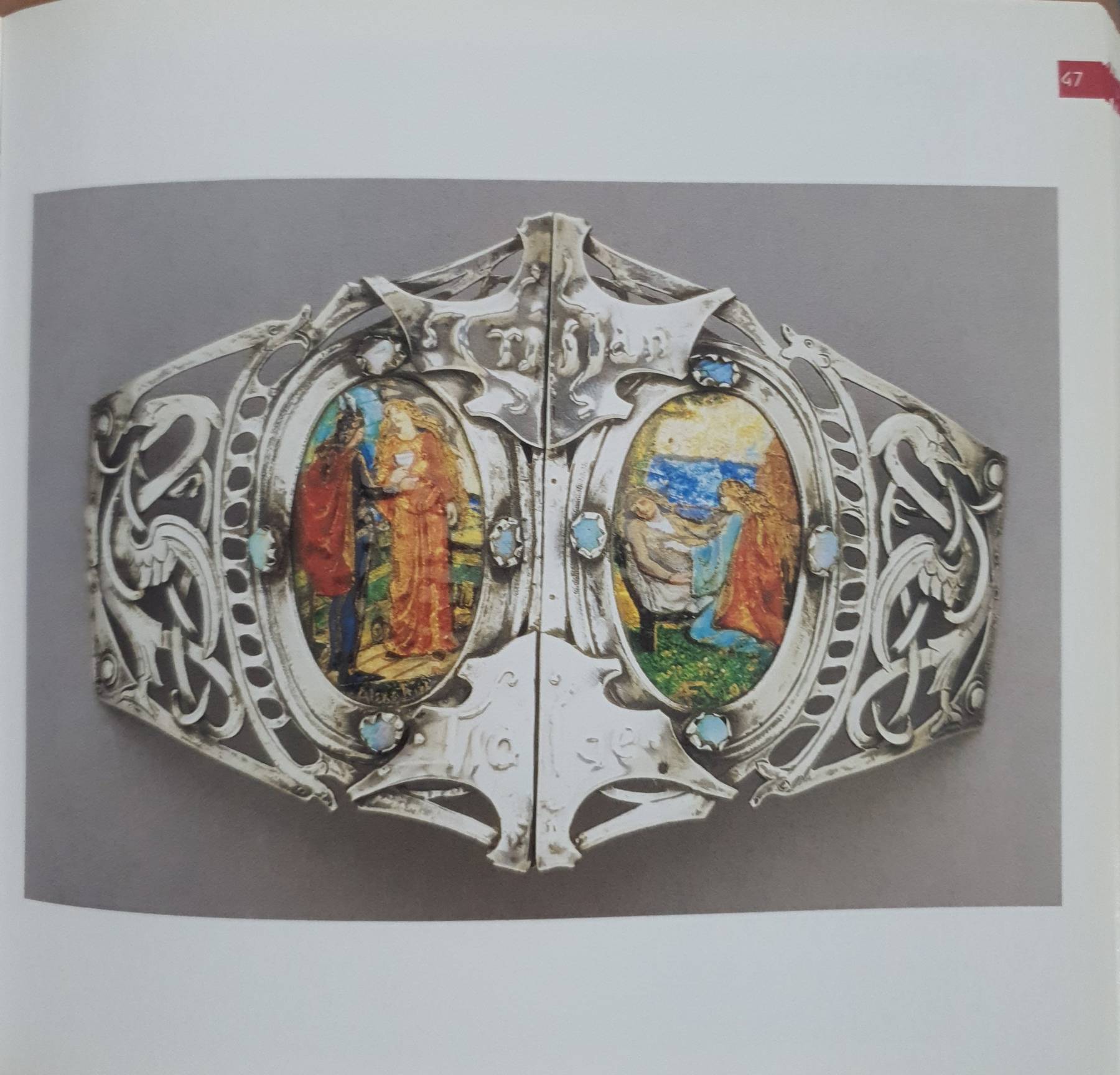 International Arts & Crafts (The World's Greatest Art) by Michael Robinson