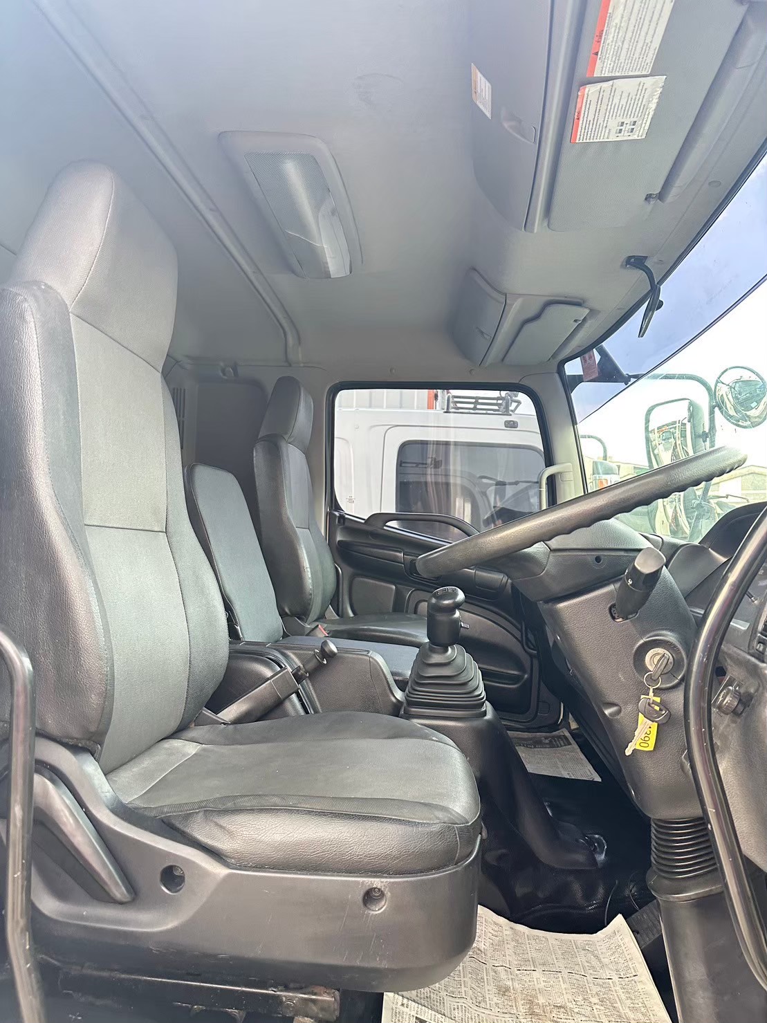 10ล้อพื้นเรียบ7.4 ม.FL8Jมี260แรงHINOปี59 เก็บงาน 1.75ล.4แสนโล