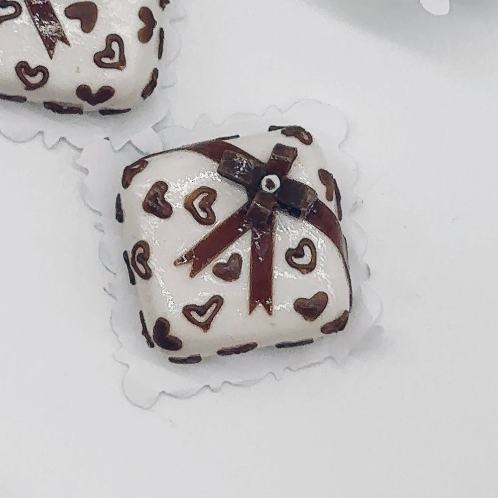 Miniature Ribbon Cake