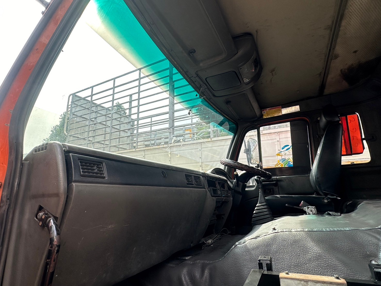 10ล้อหัวลากนิสสันยูดี 320 แรงม้าปี2547ตามสภาพหรือเก็บงาน480000-700000 💥2คัน💥 480,000สดคันB