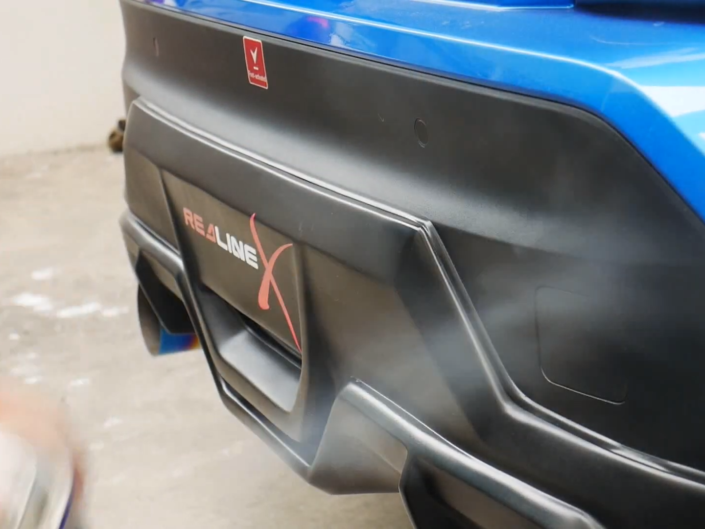 สเปรย์ซิลิโคนหล่อลื่น Silicone Spray BOSNY รุ่น B110 สำหรับหล่อลื่นยาง/สายพาน/ใบปัดน้ำฝน/พลาสติกกันชน/ห้องเครื่อง/ปืน