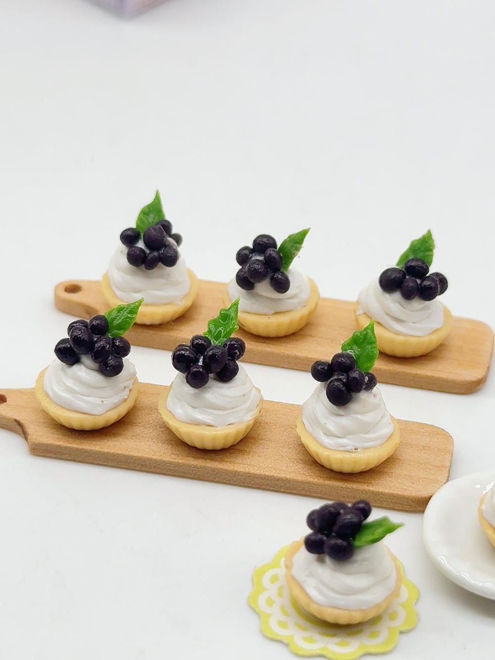 10 pieces Miniature blueberry tart