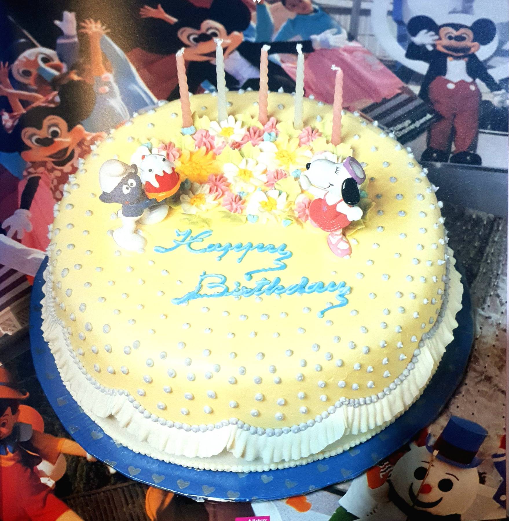 ตำราทำขนมจากแป้งสาลี ฉบับรวมเล่ม 1,2 จัดทำโดย โรงเรียนทำขนมอบมาตรฐาน (UFM BAKING SCHOOL) พิมพ์ปี 2528