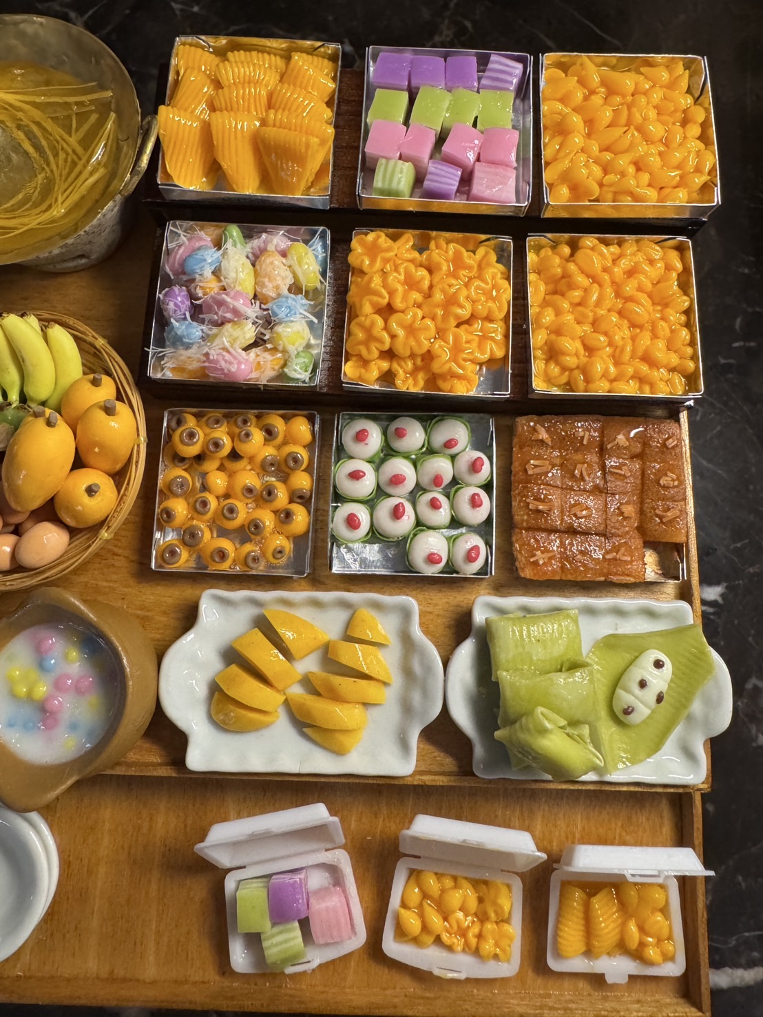ร้านขายขนมไทยจิ๋วงานจำลองอาหารจิ๋วประจำชาติไทยชุดรถเข็นงานสะสมdollhouse ตุ๊กตาจิ๋ว อาหาร ของเล่น โมเดล DIY ดินจำลอง มินิ