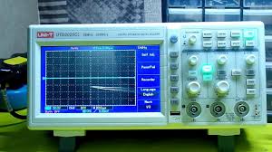UNI-T UTD2025CL 25MHz 2 Channels Digital Storage Oscilloscope