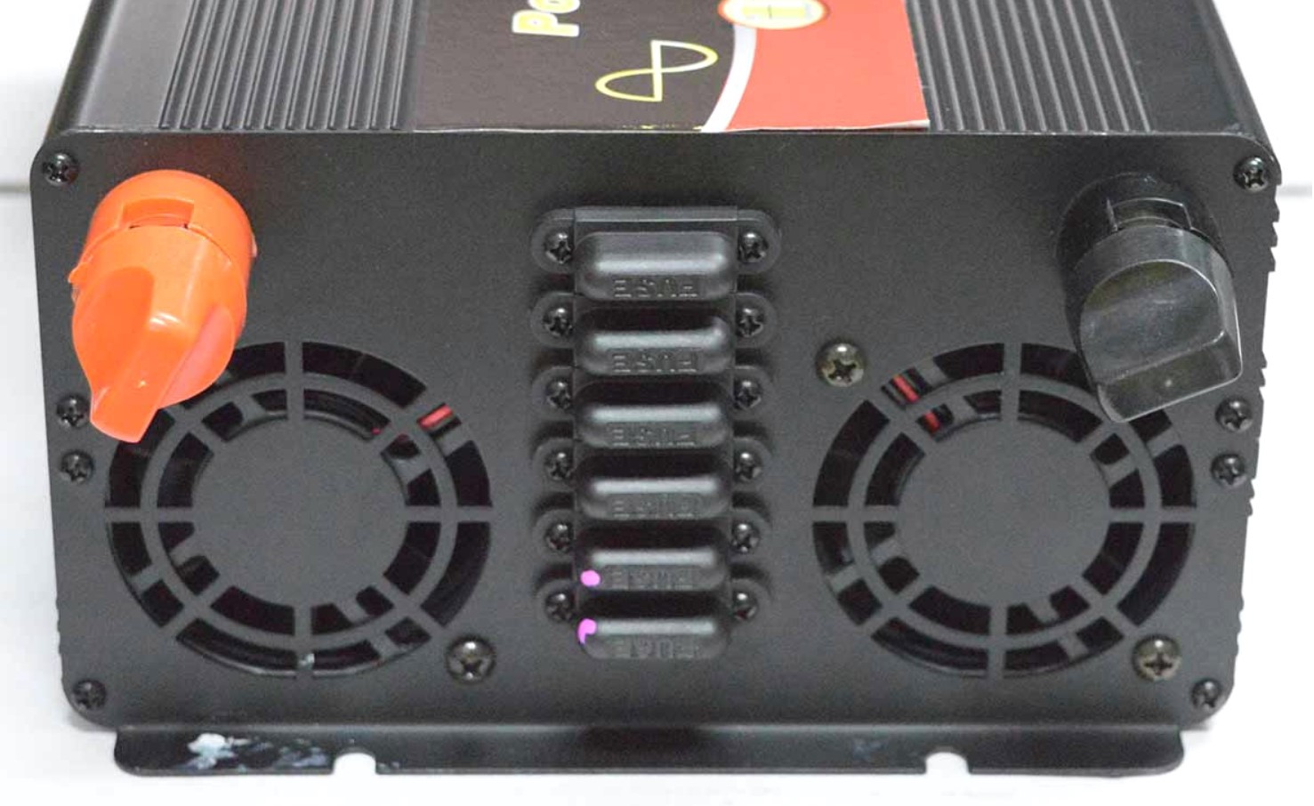 4.อินเวอร์เตอร์ 12v-24v 1000w ZB (ZB-1000-S) PURE SINE WAVE