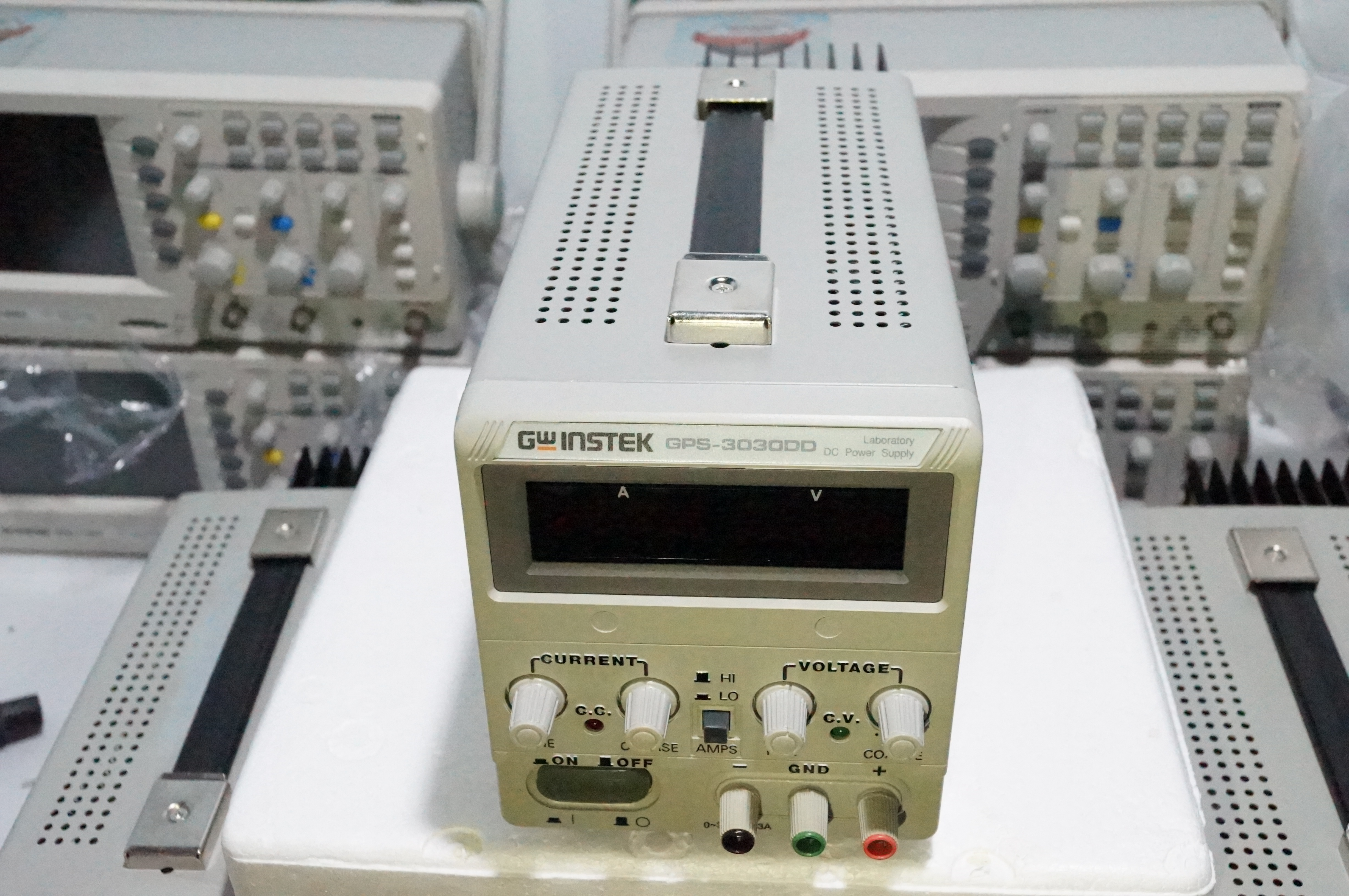 Dc Power Supply GW Instek GPS-3030DD