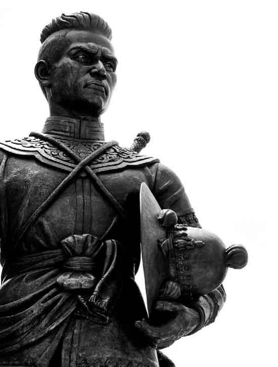 จากวังจันทน์สู่เวียงแหง ตามรอยนเรศวรมหาราช นอกกรอบประวัติศาสตร์ชาตินิยม (ฉบับปรับปรุง)