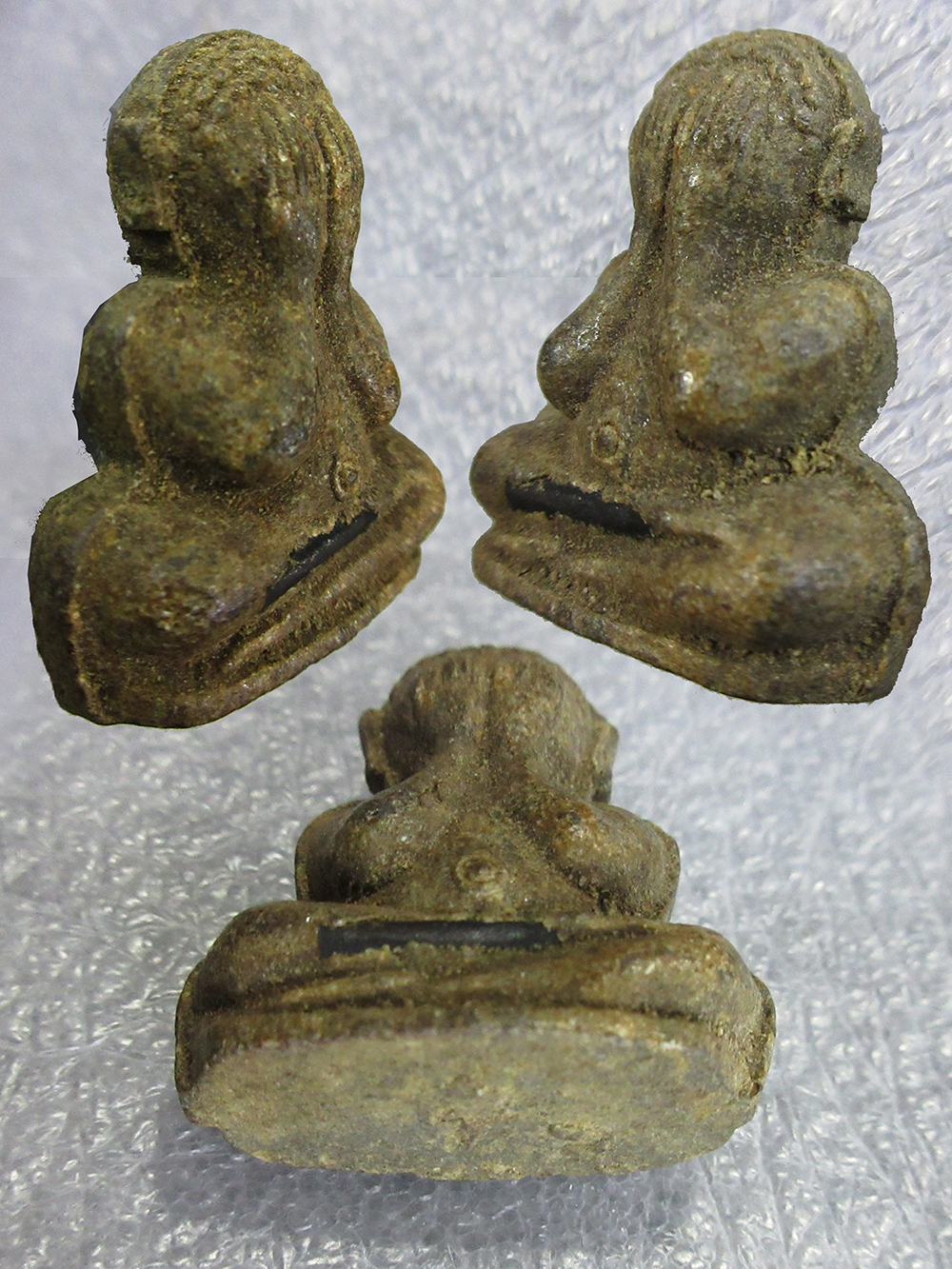 พระปิดตาหลวงปู่โต๊ะ วัดประดูฉิมพลี พิมพ์ตุ๊กตา เนื้อผงเกสร ปี 2521 ฝังตระกรุดด้านหน้า (หายาก) / วัดศาลาครืนสร้าง