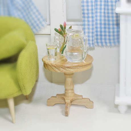 เหยือกน้ำจิ๋วพร้อมแก้วจิ๋วมาเป็นเซตเพื่อนำไปตกแต่งบ้านตุ๊กตาหรือสำหรับนักสะสมของจิ๋วและนักปั้นดินจิ๋วชุดน้ำเลมอนมินิ I303