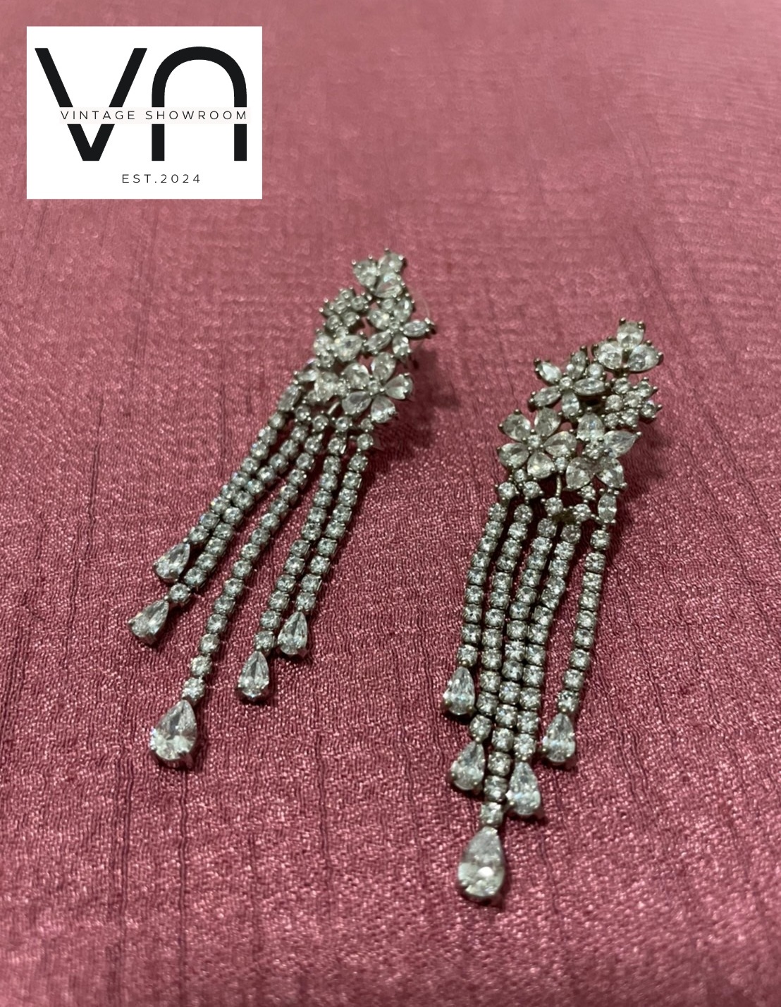 J00015 ต่างหูวินเทจ Vintage Earrings