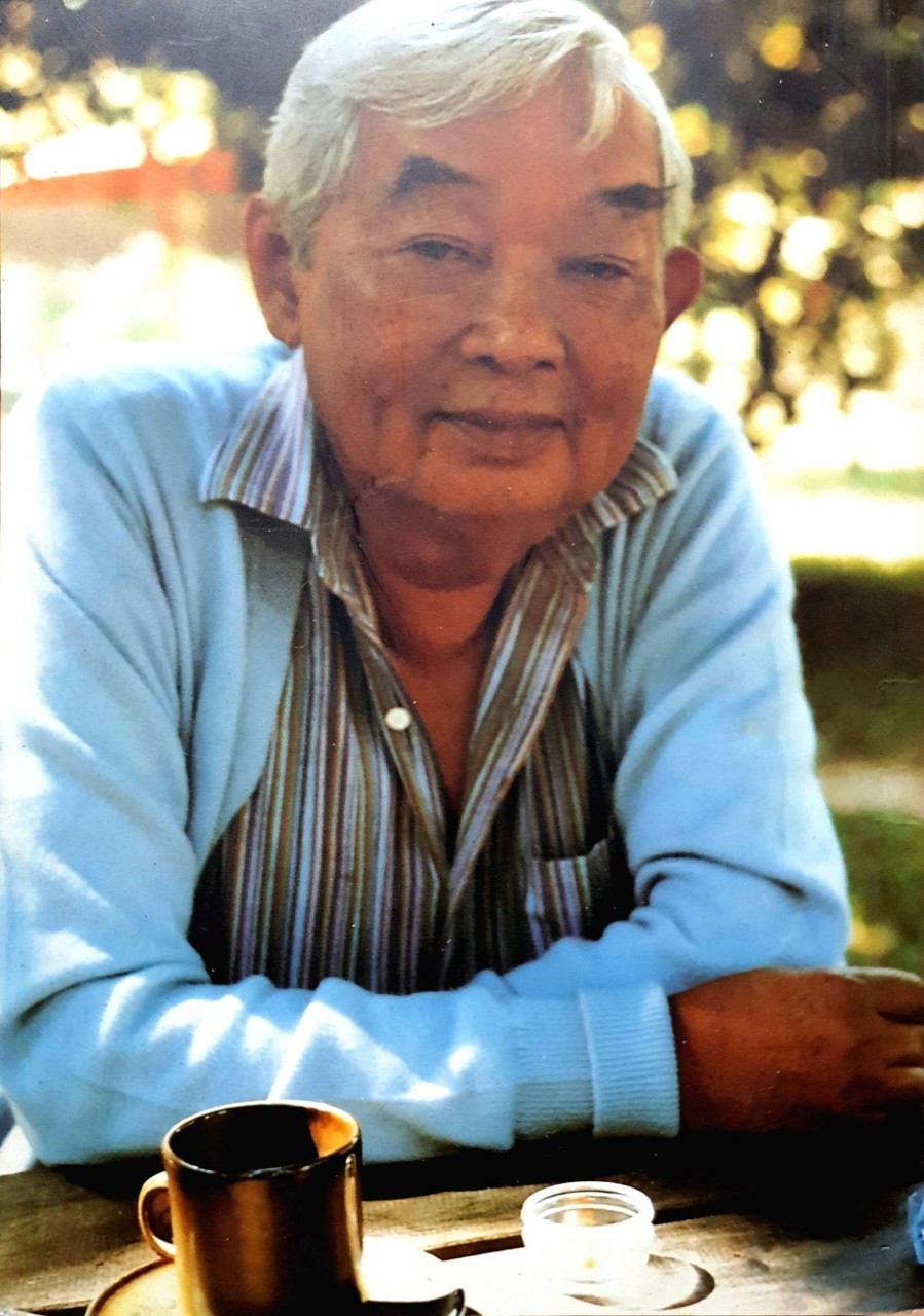 หนังสือชีวประวัติ คึกฤทธิ์ ปราโมช : ม.ร.ว.คึกฤทธิ์ A4 ปราโมช