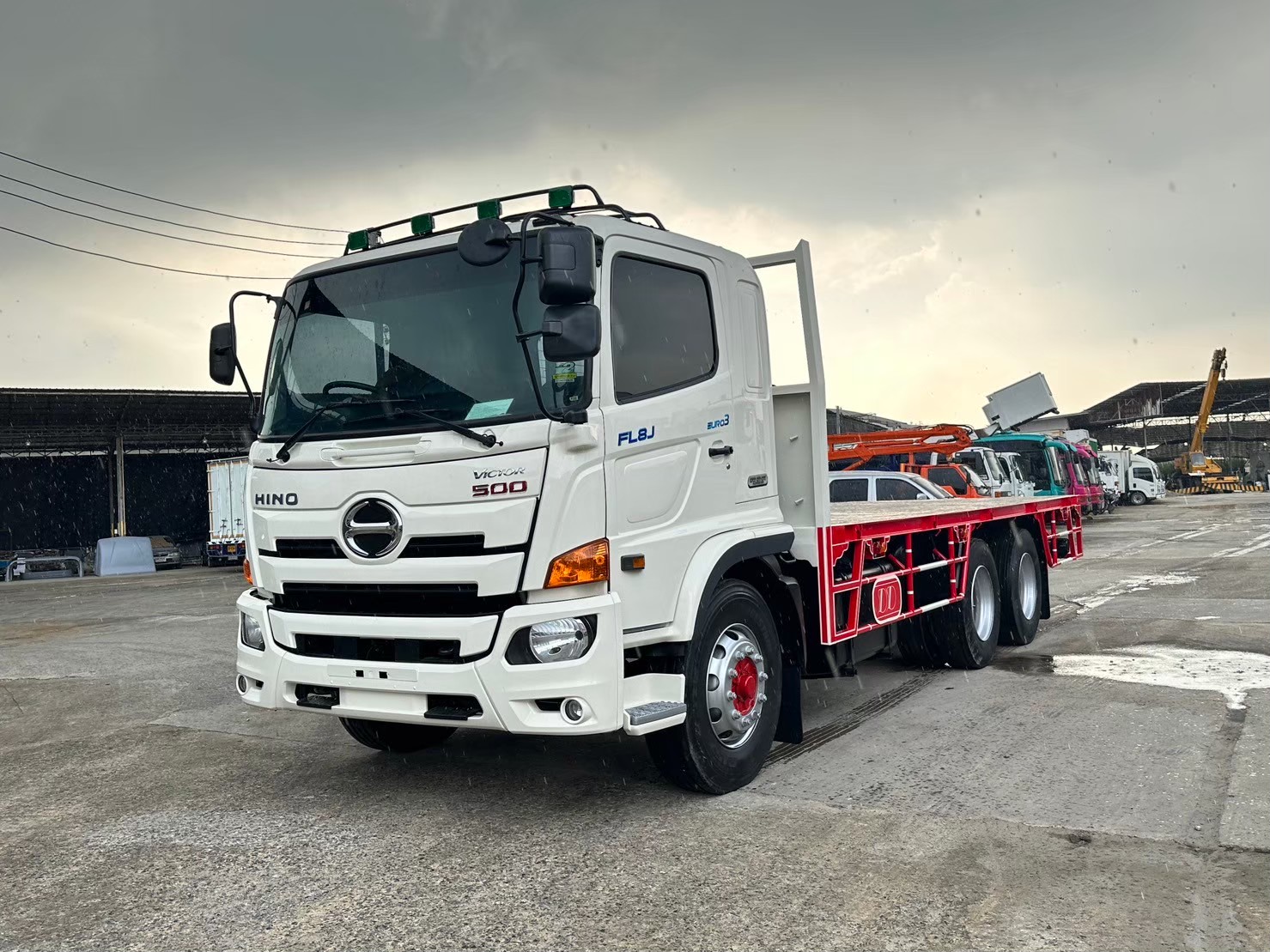 10ล้อพื้นเรียบ7.4 ม.FL8Jมี260แรงHINOปี59 เก็บงาน 1.75ล.4แสนโล