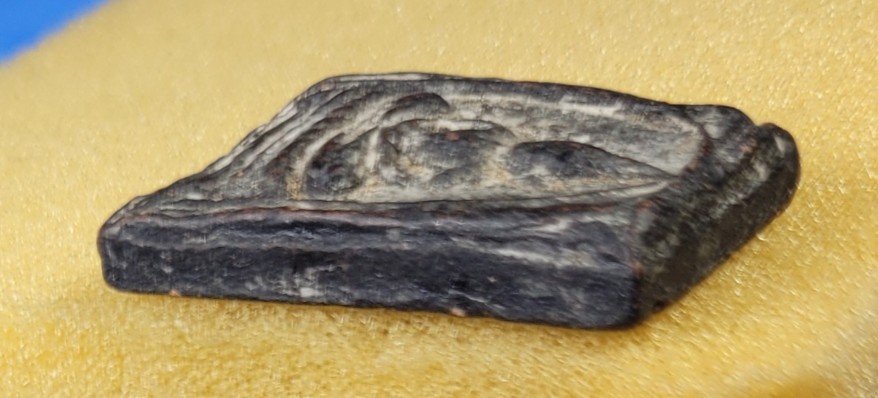 (03) พระสมเด็จเนื้อผงผสมชานหมาก หลวงปู่โต๊ะ ปี 2468 ลงรัก