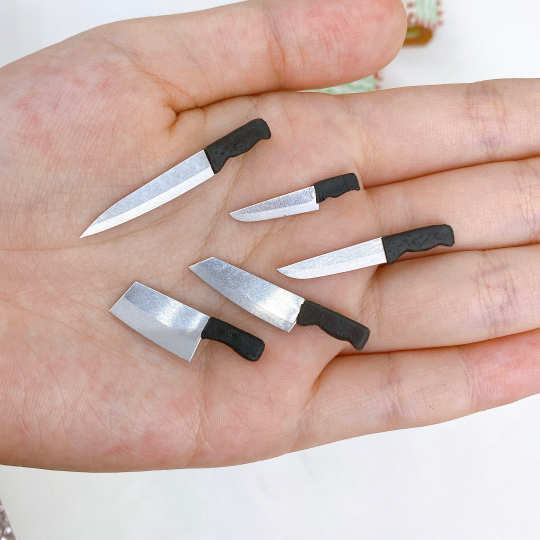 5 pieces Miniature Knifes, Miniature kitchen size 1:12