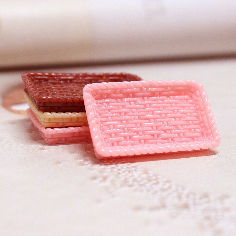 ถาดจิ๋วสีชมพูลายสานถาดจิ๋วลายหวายทำจากพลาสติกสำหรับจัดงานดินปั้นเบเกอรี่จิ๋ว,อาหารจิ๋ว ,ของจิ๋ว