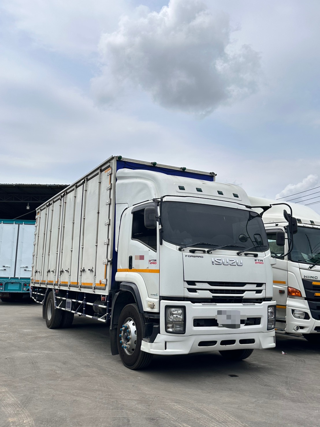 6ล้อตู้ทึบ10บาน.FTR240เเรง ปี64 มี2 คัน