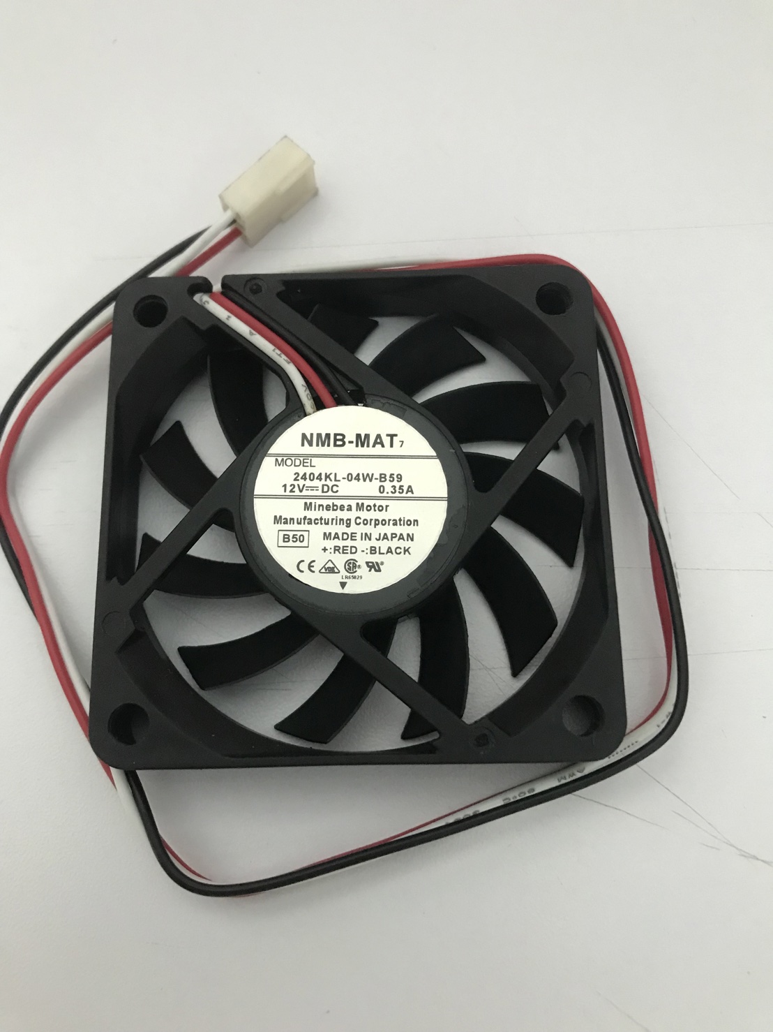 2404KL-04W-B59 CONNECTOR สีขาว
