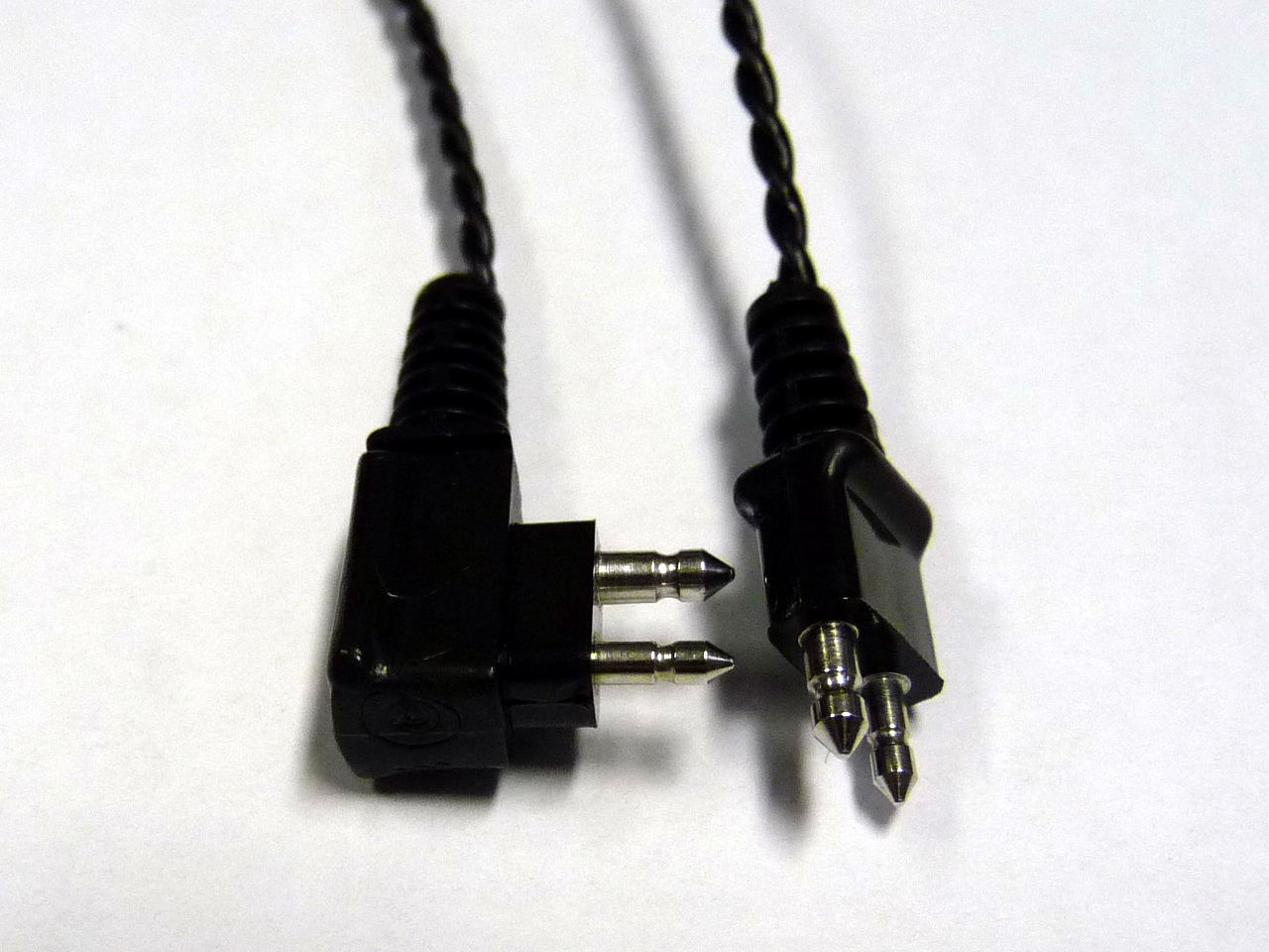 Cord S2/2 สายลำโพงเครื่องช่วยฟัง แบบ 2 ขา ถักเกลียว สีดำ