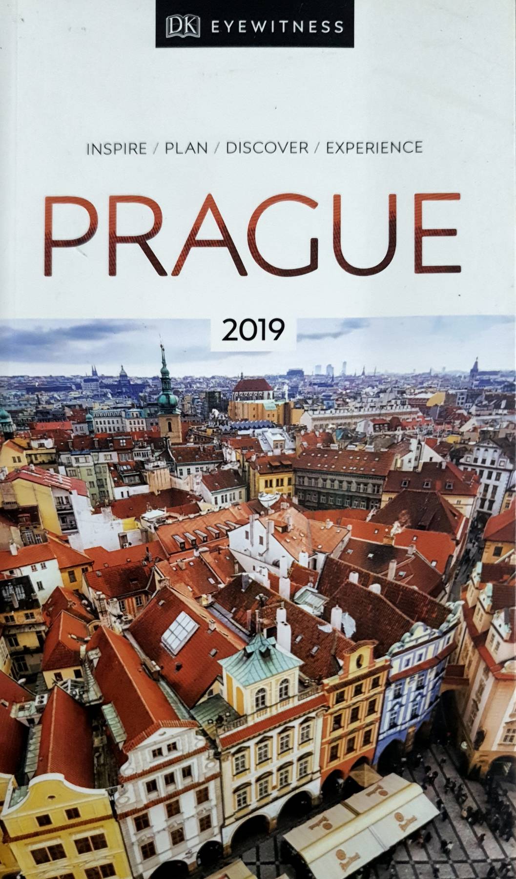 EWT TRAVEL GUIDES PRAGUE