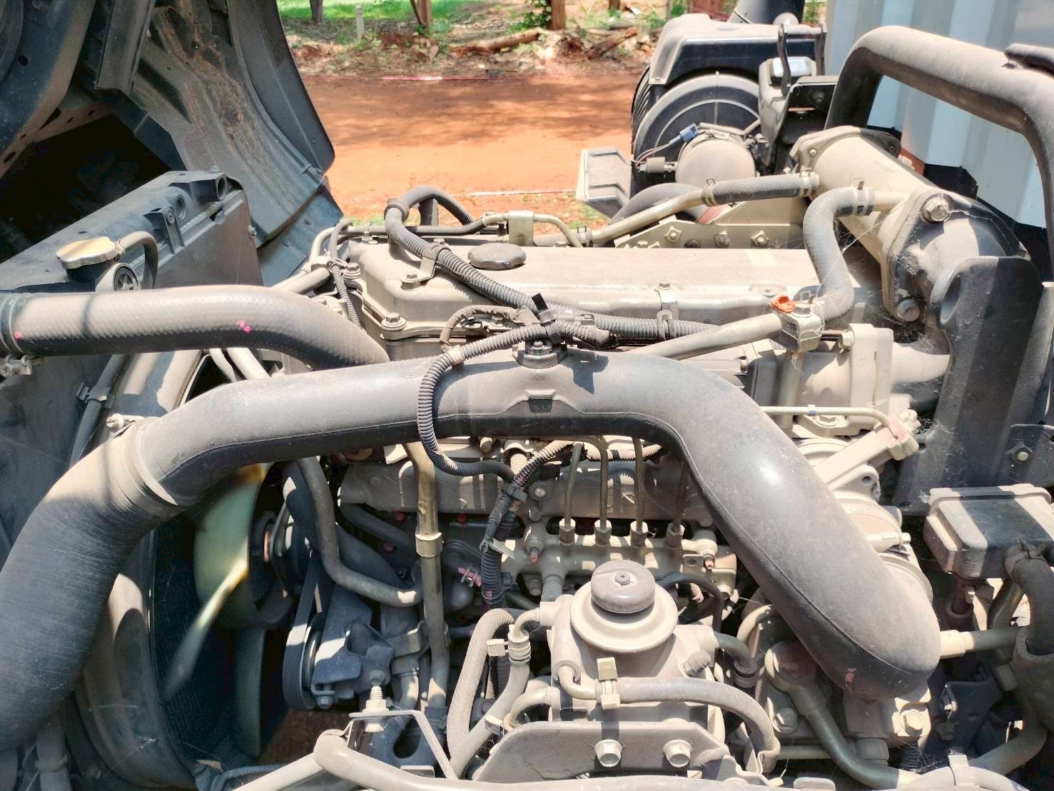 6ล้อIsuzu FRR190ตู้แห้งปี58 เงินสด595000