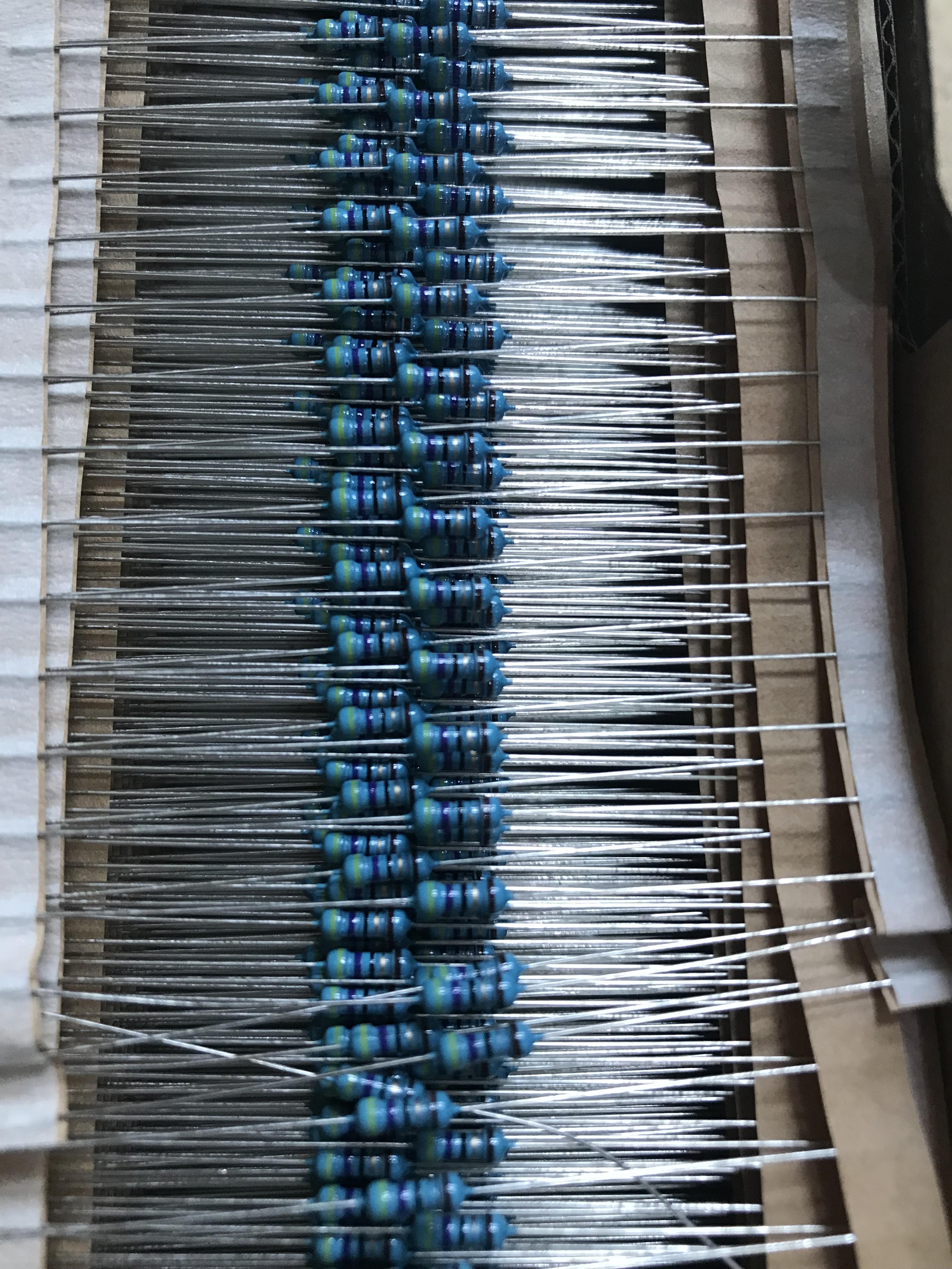 47R 1/4W 金属膜Metal Film 1% (1ชุดมี100ตัว)