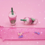 นมจิ๋วในแก้วสตาร์บั๊คจิ๋วนมชมพูแสนหวานงานdoll house สำหรับนักสะสม