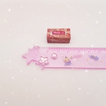 กล่องทิชชูจิ๋ววัสดุจากกระดาษจิ๋วกล่องสีชมพูหวานแหววสำหรับตกแต่งบ้านตุ๊กตาจิ๋ว