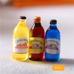 เครื่องดื่มน้ำผลไม้จิ๋วหลากสีเหมาะสำหรับนักสะสมของจิ๋วและนำไปเป็นพร๊อพตกแต่งบ้านตุ๊กตาขนาดจิ๋วให้สวยงาม