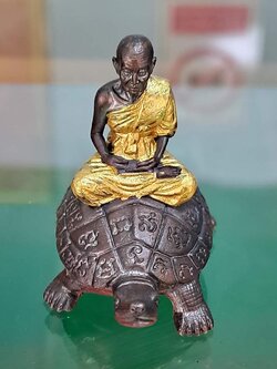 เต่าบูชาหน้ารถ รุ่นแรก ปี 2563