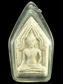 (2) พระขุนแผนรุ่นแรก พิมพ์ใหญ่ เนื้อผงขาวพุทธคุณ สร้างปี ๒๕๒๒ พร้อมเลี่ยมพลาสติกกันน้ำ