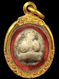 พระปิดตา กรุวัดอัมพวา พิมพ์เม็ดบัว