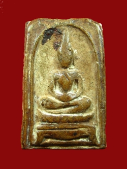 (01) พระสมเด็จเนื้อผงผสมชานหมาก หลวงปู่โต๊ะ ปี 2468